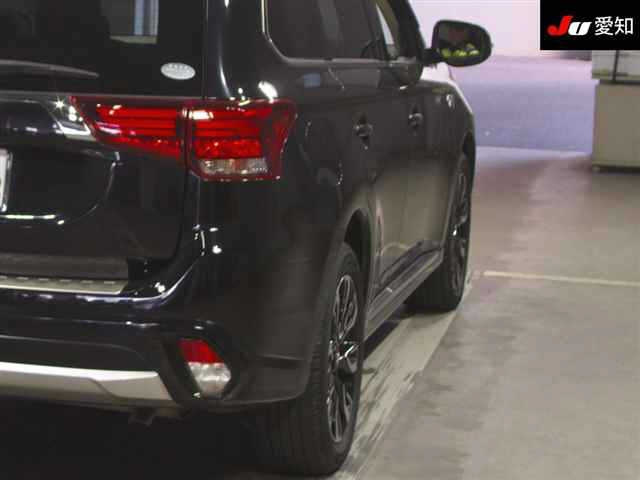 MITSUBISHI OUTLANDER PHEV 2015