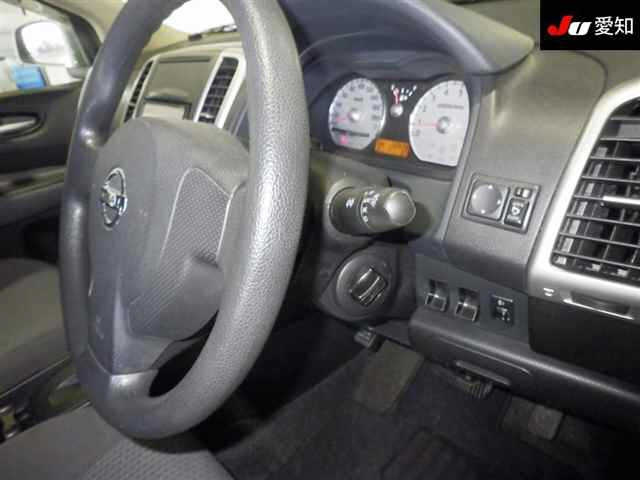 NISSAN WINGROAD 2010