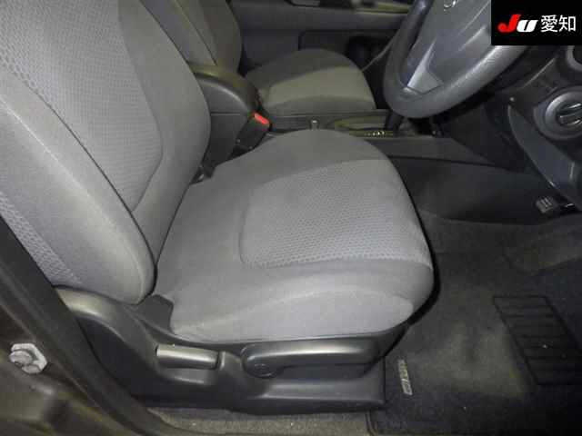 NISSAN WINGROAD 2010