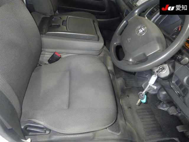 TOYOTA REGIUS ACE VAN 2015