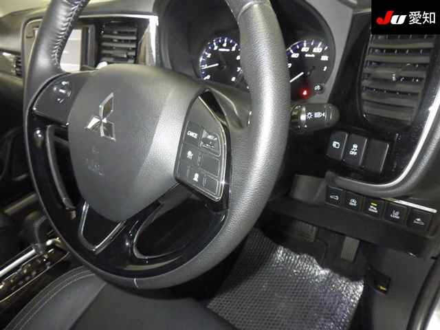 MITSUBISHI OUTLANDER 2019