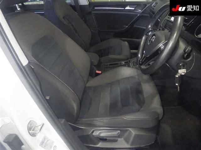 VOLKSWAGEN GOLF 2014