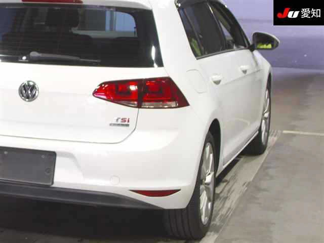 VOLKSWAGEN GOLF 2014