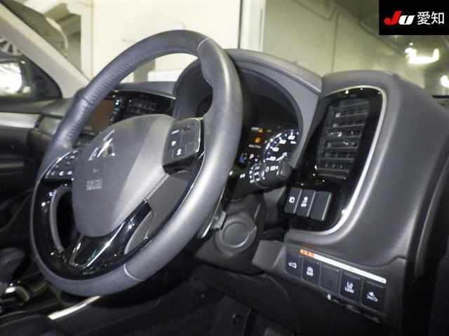 MITSUBISHI OUTLANDER 2017