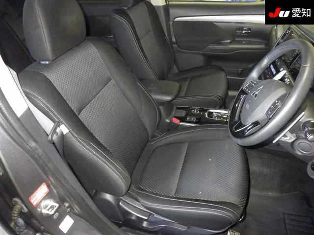 MITSUBISHI OUTLANDER 2017