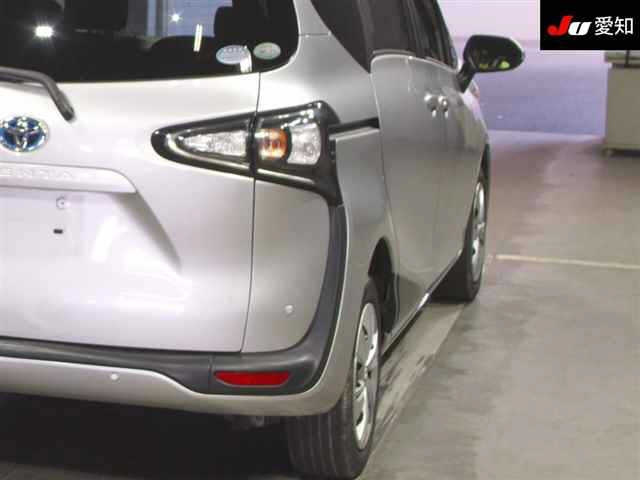 TOYOTA SIENTA 2018