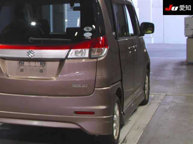 SUZUKI SOLIO 2011