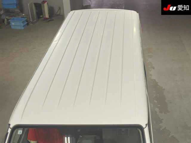 TOYOTA HIACE VAN 2009