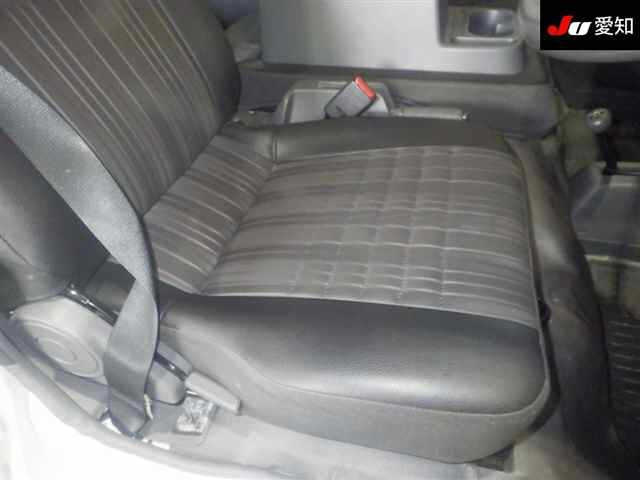 MAZDA BONGO VAN 2017
