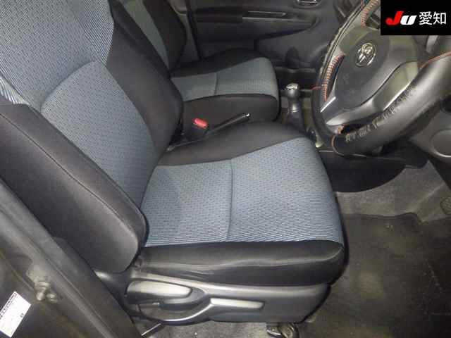 TOYOTA VITZ 2012