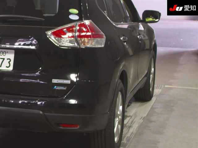 NISSAN X-TRAIL 2015