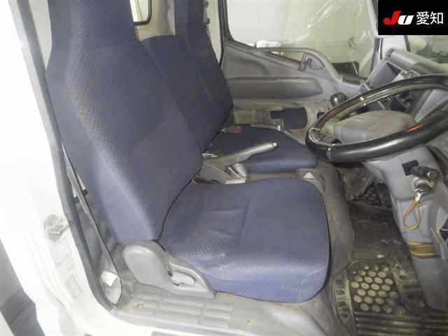 MITSUBISHI CANTER 2009