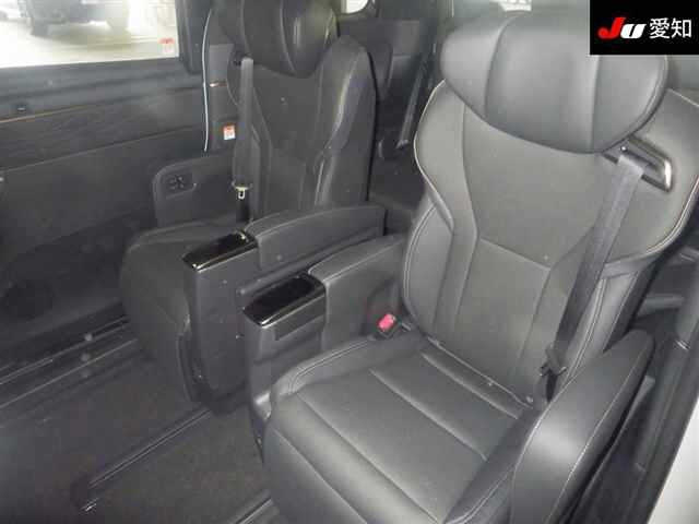 TOYOTA ALPHARD 2024