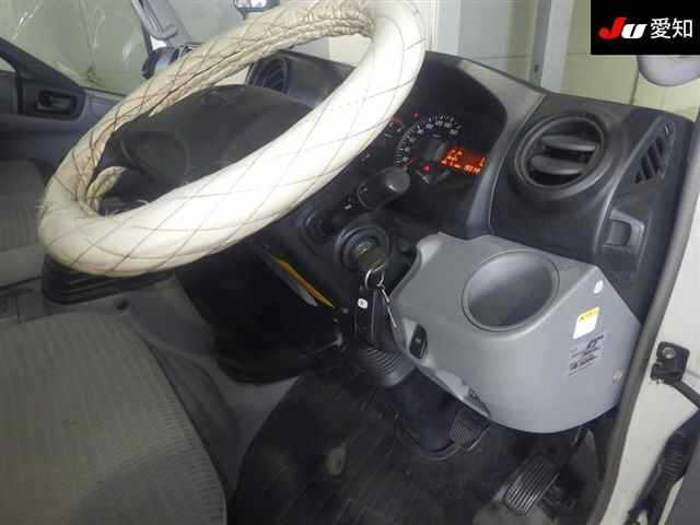 HINO DUTRO 2012