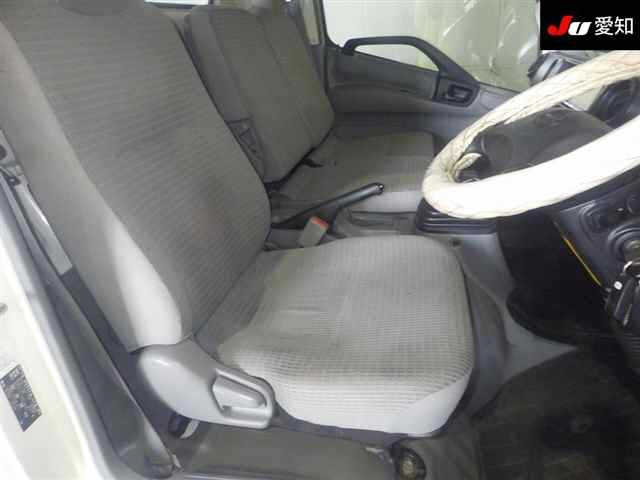 HINO DUTRO 2012