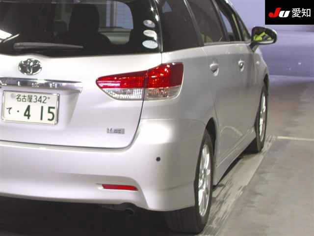 TOYOTA WISH 2009