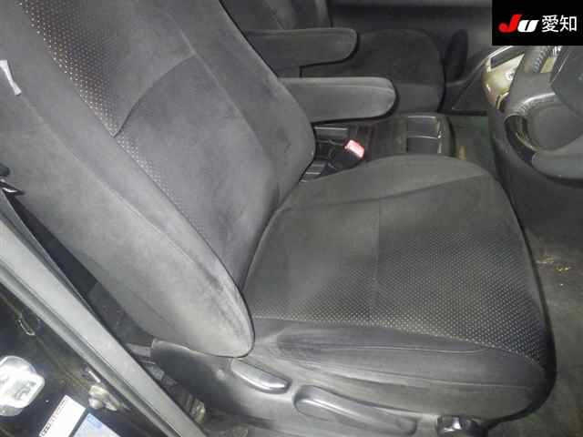 TOYOTA ALPHARD 2011