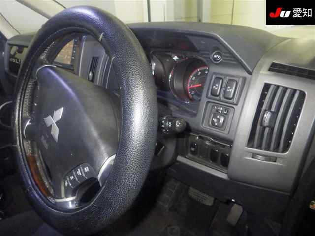 MITSUBISHI DELICA D5 2009