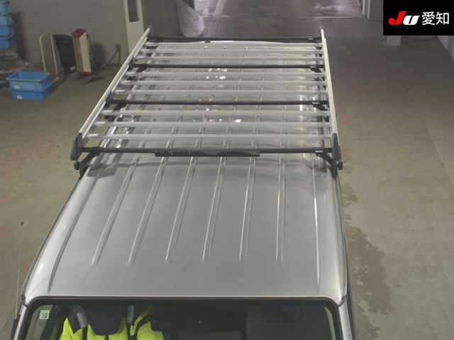 TOYOTA HIACE VAN 2017