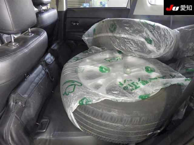 MITSUBISHI OUTLANDER 2012