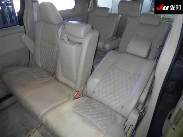 TOYOTA ALPHARD 2013