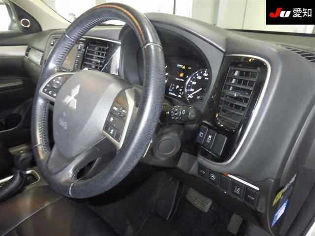 MITSUBISHI OUTLANDER 2012