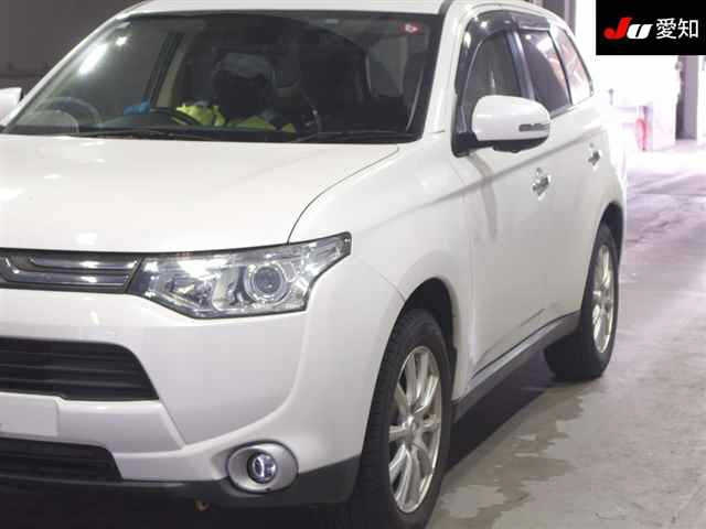 MITSUBISHI OUTLANDER 2012
