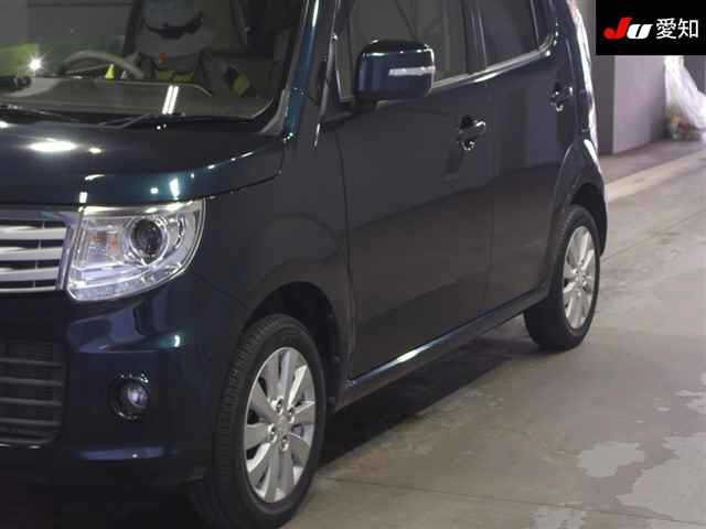 SUZUKI MRWAGON 2015