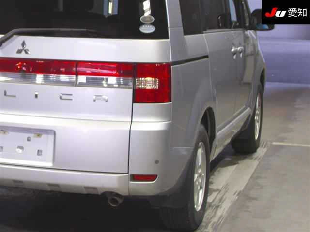 MITSUBISHI DELICA D5 2010
