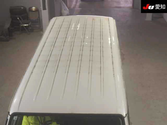 TOYOTA HIACE VAN 2013