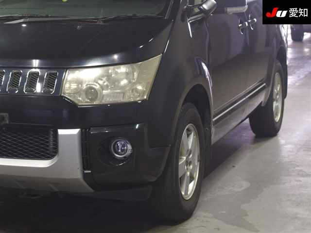 MITSUBISHI DELICA D5 2010