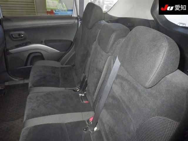 MITSUBISHI OUTLANDER 2010