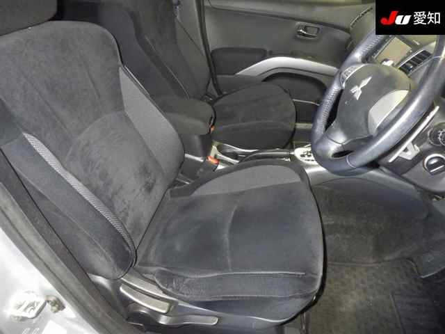 MITSUBISHI OUTLANDER 2010