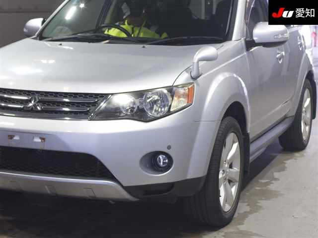 MITSUBISHI OUTLANDER 2010