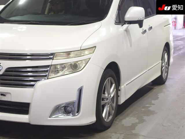 NISSAN ELGRAND 2011