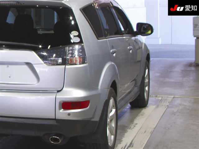 MITSUBISHI OUTLANDER 2010