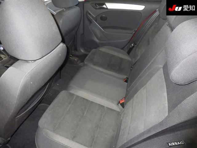 VOLKSWAGEN GOLF 2011