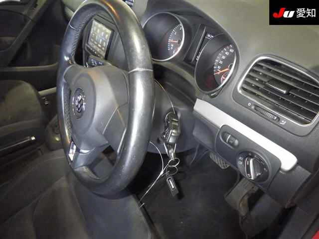 VOLKSWAGEN GOLF 2011