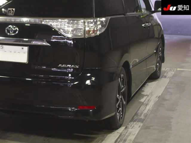 TOYOTA ESTIMA 2015