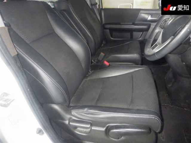 HONDA STEP WAGON 2013