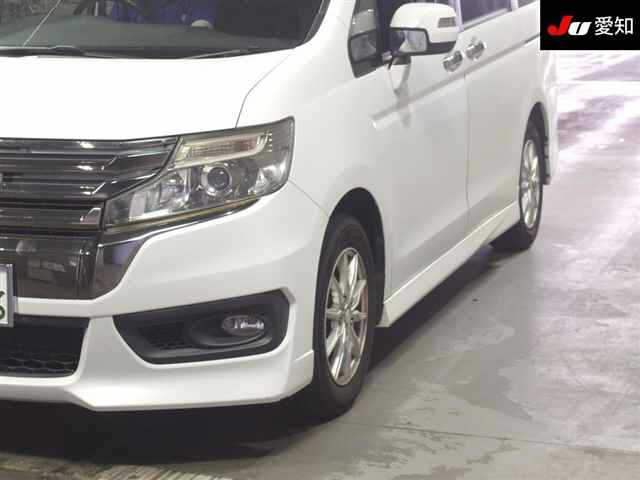 HONDA STEP WAGON 2013