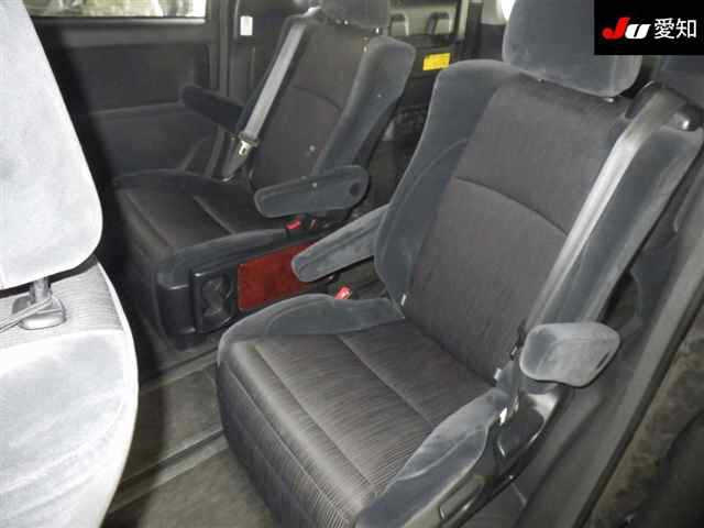TOYOTA VELLFIRE 2008