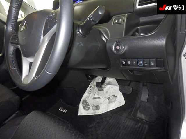 MITSUBISHI DELICA D2 2017