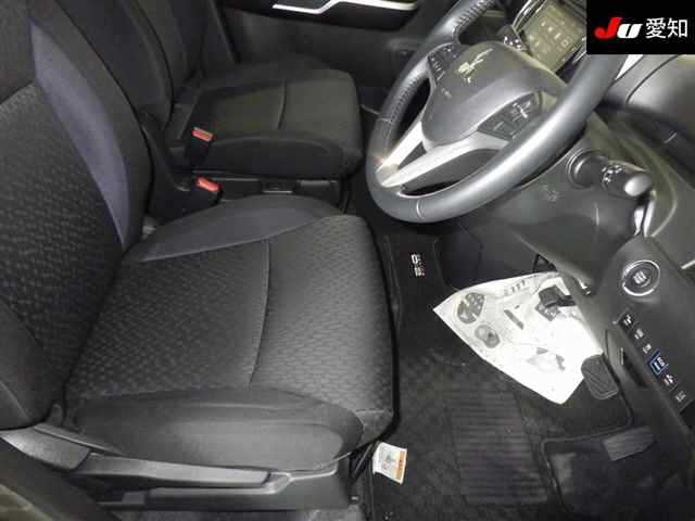 MITSUBISHI DELICA D2 2017