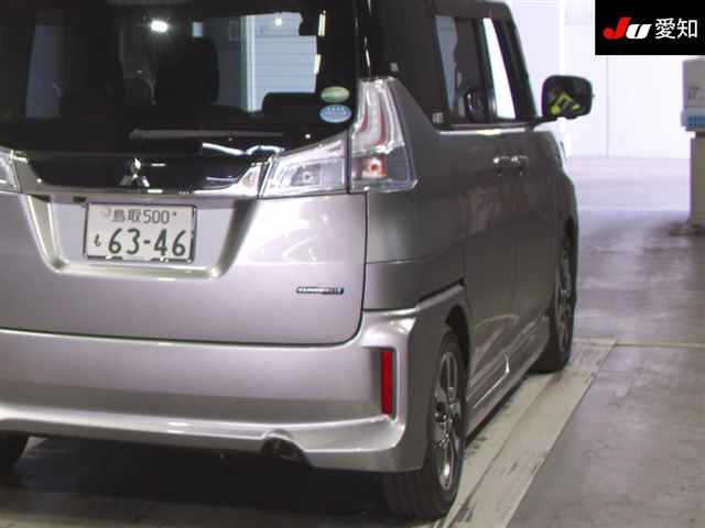 MITSUBISHI DELICA D2 2017