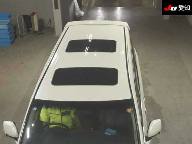 NISSAN ELGRAND 2011
