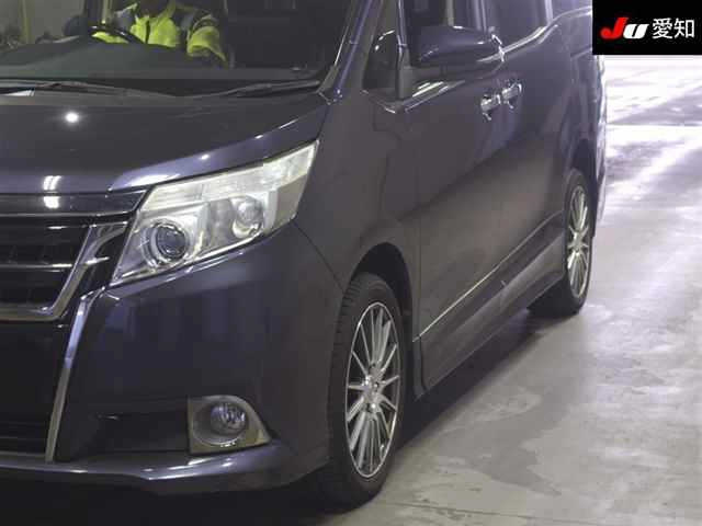 TOYOTA ESQUIRE 2015