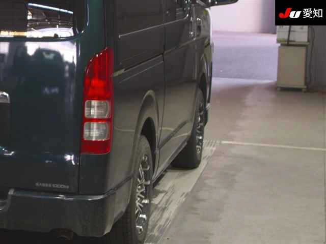 TOYOTA HIACE VAN 2008