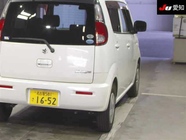 SUZUKI MRWAGON 2011