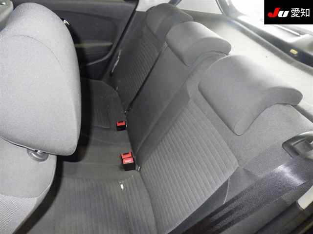 VOLKSWAGEN POLO 2011
